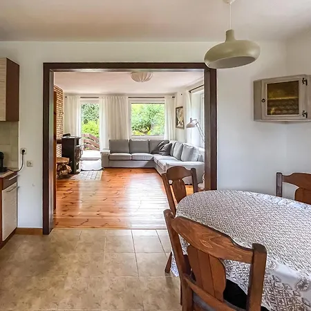 Gerendaház W Ogrodzie Dla Gosci Sasino