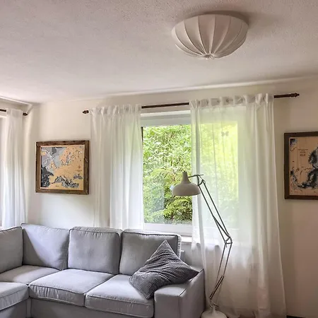 Gerendaház W Ogrodzie Dla Gosci Sasino