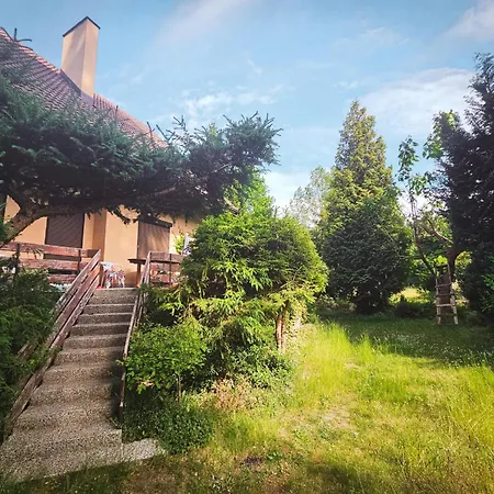 W Ogrodzie Dla Gosci Lodge