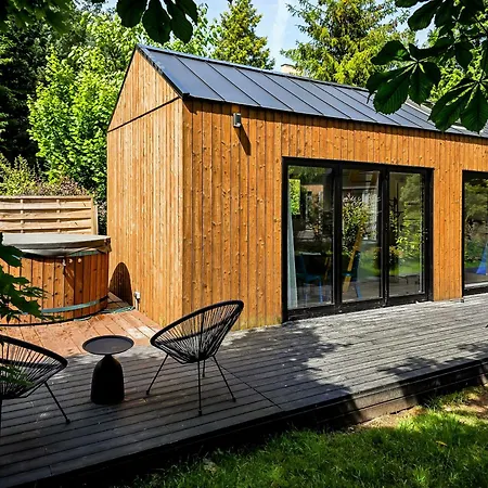 Lodge W Ogrodzie Dla Gosci Sasino