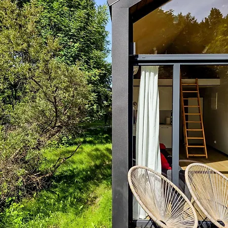 Gerendaház W Ogrodzie Dla Gosci *