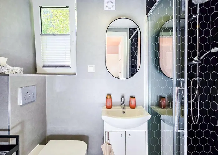 W Ogrodzie Dla Gosci Lodge *