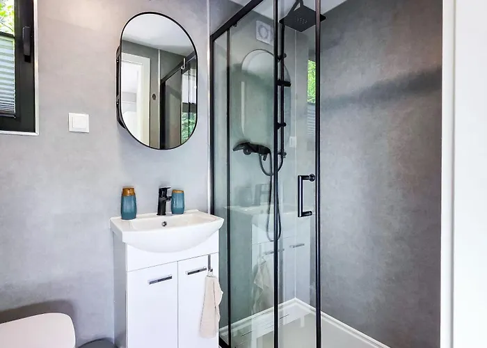 Lodge W Ogrodzie Dla Gosci Sasino