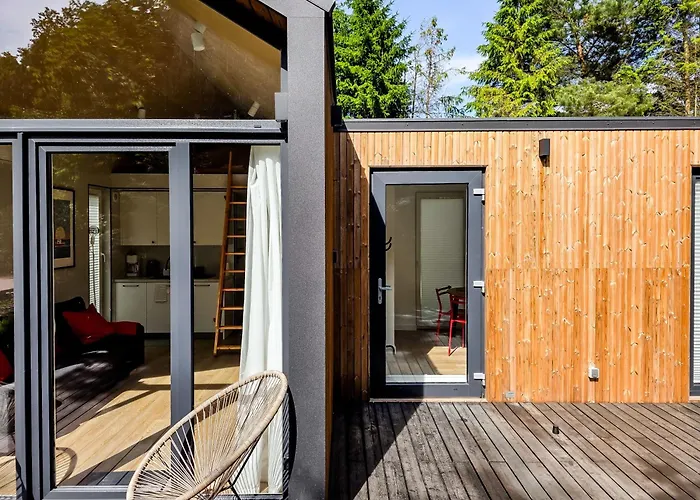 Lodge W Ogrodzie Dla Gosci Sasino